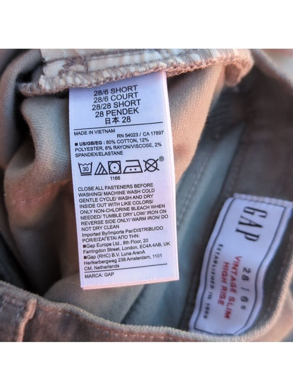 NWOT GAP Gray Corduroy Jeans Straight Leg, Size‎ 28 - Picture 11 of 11